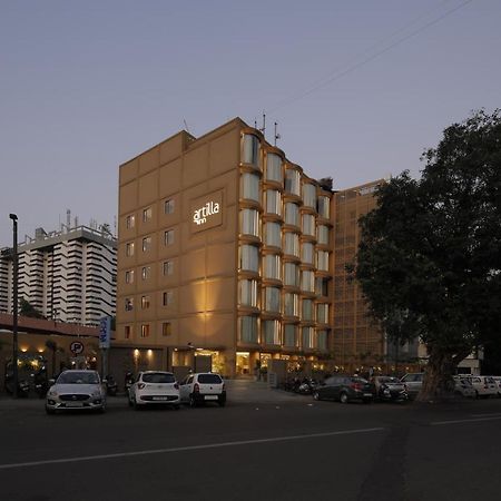 Artilla Inn Ahmedabad Exterior foto